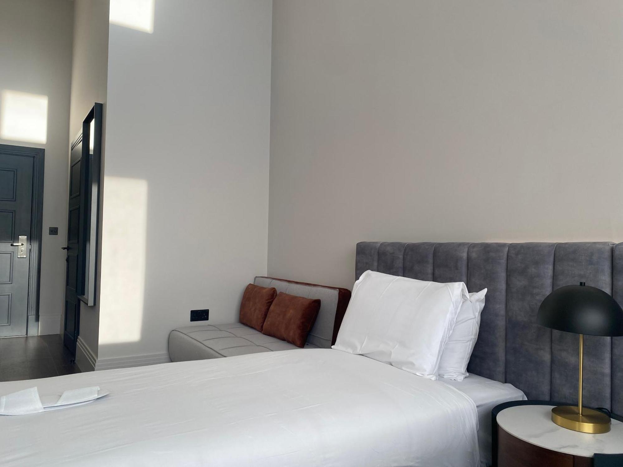 Vive Hotel Hastings Buitenkant foto