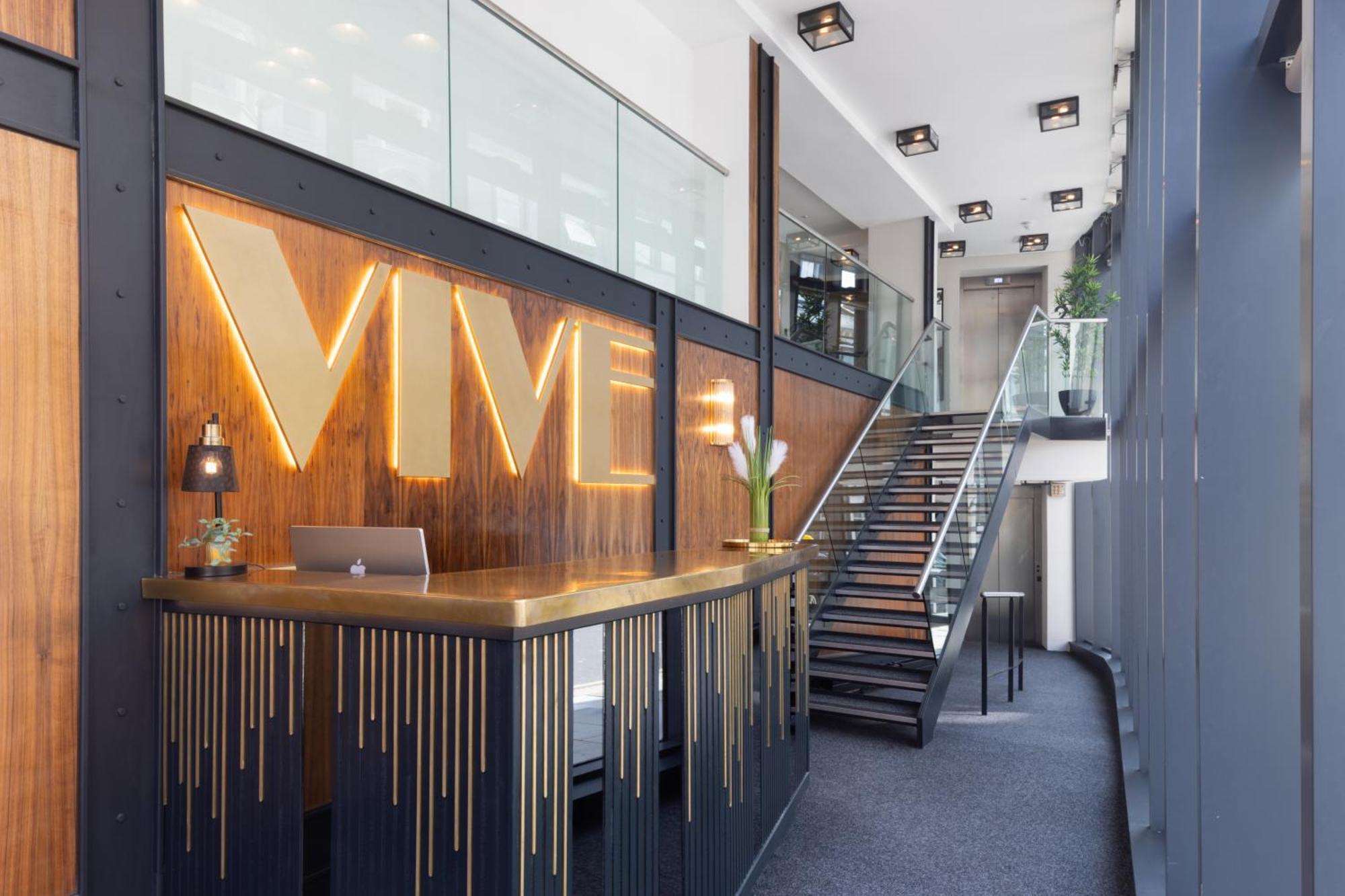 Vive Hotel Hastings Buitenkant foto